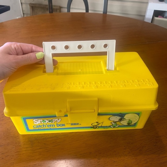 SNOOPY Catch ‘Em Tackle Box Used Great Condtion Peanuts Zebco - Picture 15 of 17